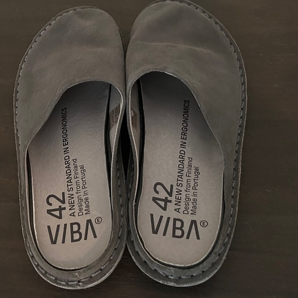 VIBA Suede Slipper - Picture 3 of 4